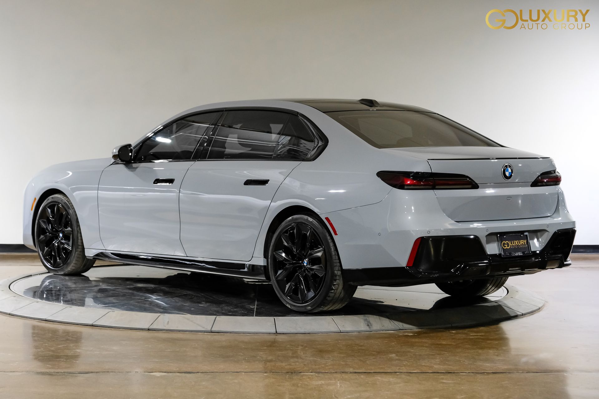 2023 BMW 7 Series 740i - Photo 12