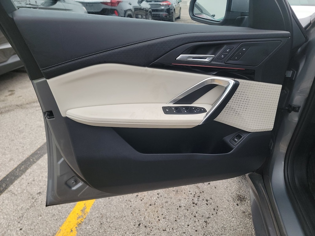 Used 2026 BMW X2 XDRIVE28I M Sport Package/Atlas Grey/Smoke White Bicolor/Convenience Package/19" M Dual-Spoke Bicolor 871M Wheels with All Season Tires SUV