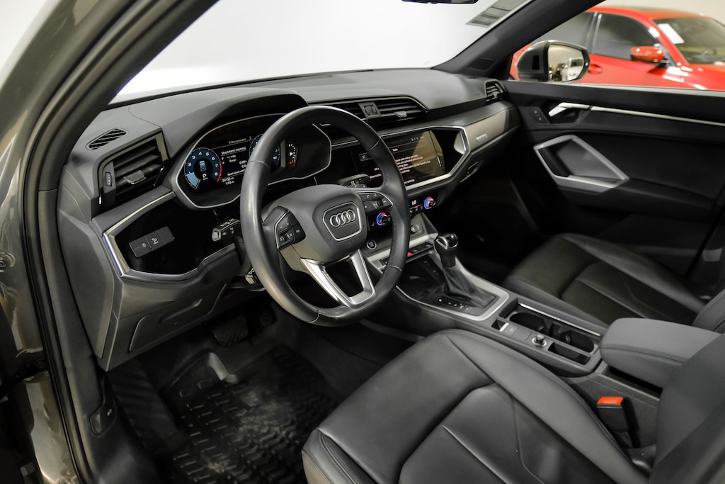 Used 2024 Audi Q3 45 S line Premium Package/Convenience Package/19'' Wheels Package SUV