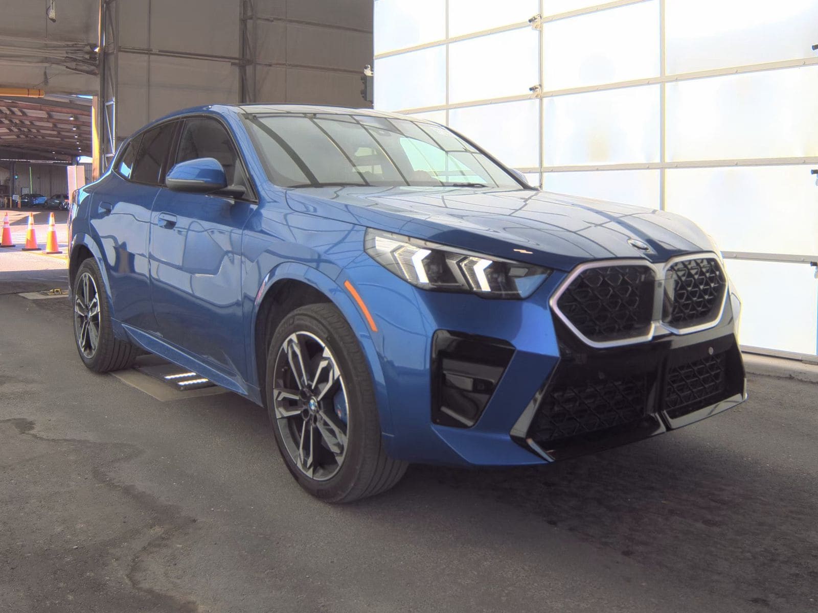 2025 BMW X2 xDrive28i's photo