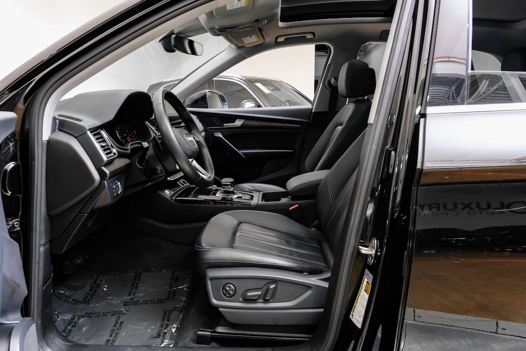 Used 2023 Audi Q5 45 S line Premium/Convenience Package/Panoramic Sunroof SUV