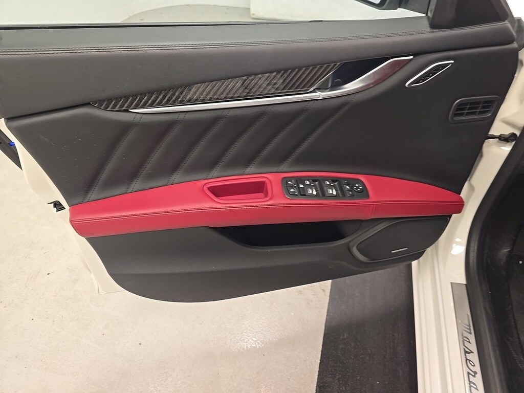 Used 2023 Maserati Ghibli Modena Sedan