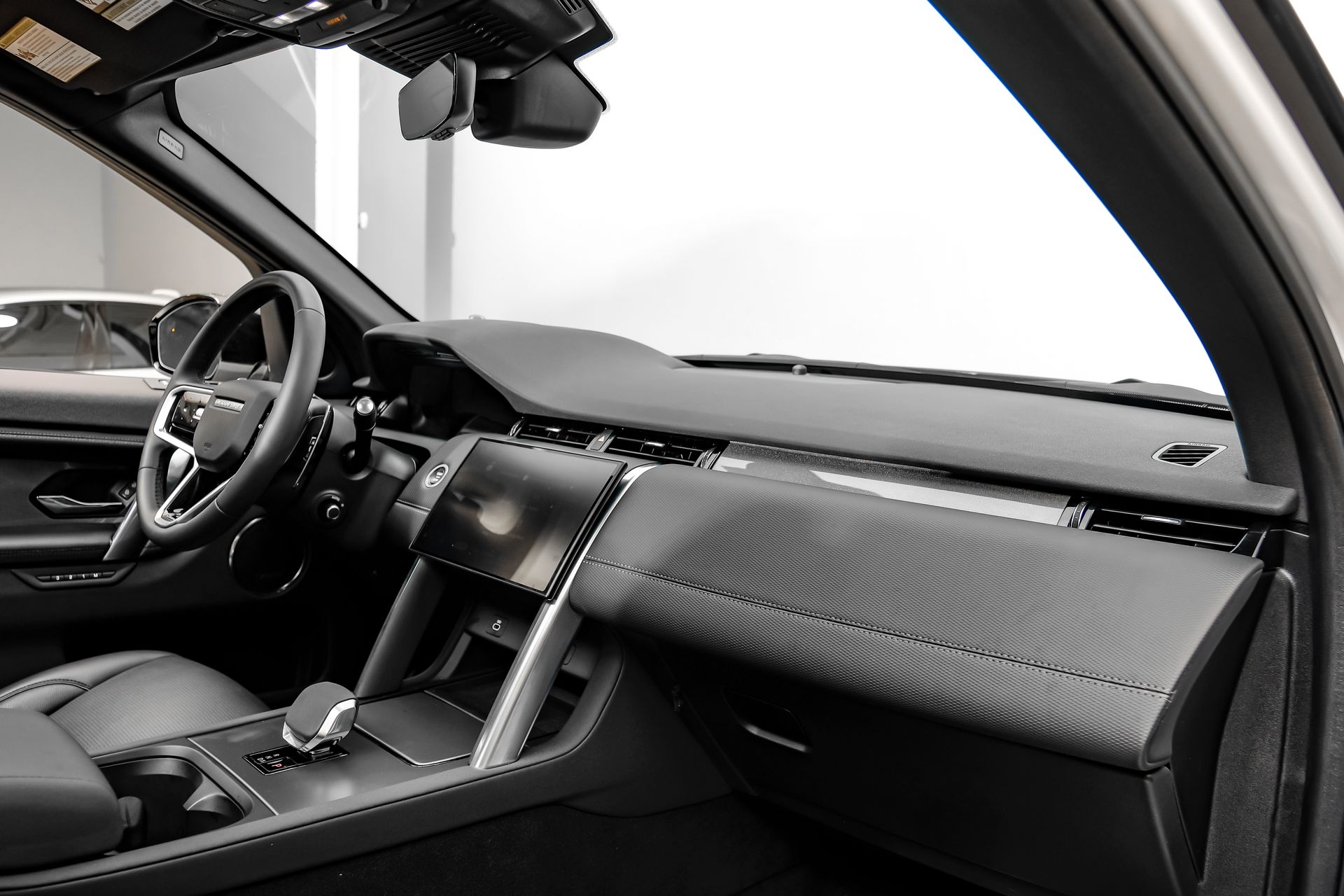 2024 Land Rover Discovery Sport Dynamic SE - Photo 18