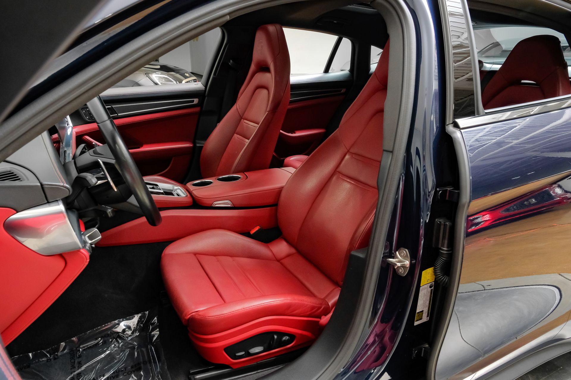 2023 Porsche Panamera Platinum Edition - Photo 34