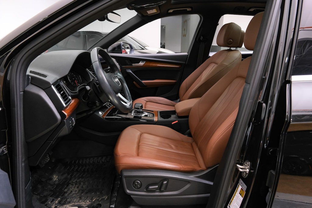 Used 2023 Audi Q5 45 S line Premium/Okapi Brown Leather/Convenience Package/Panoramic Sunroof SUV