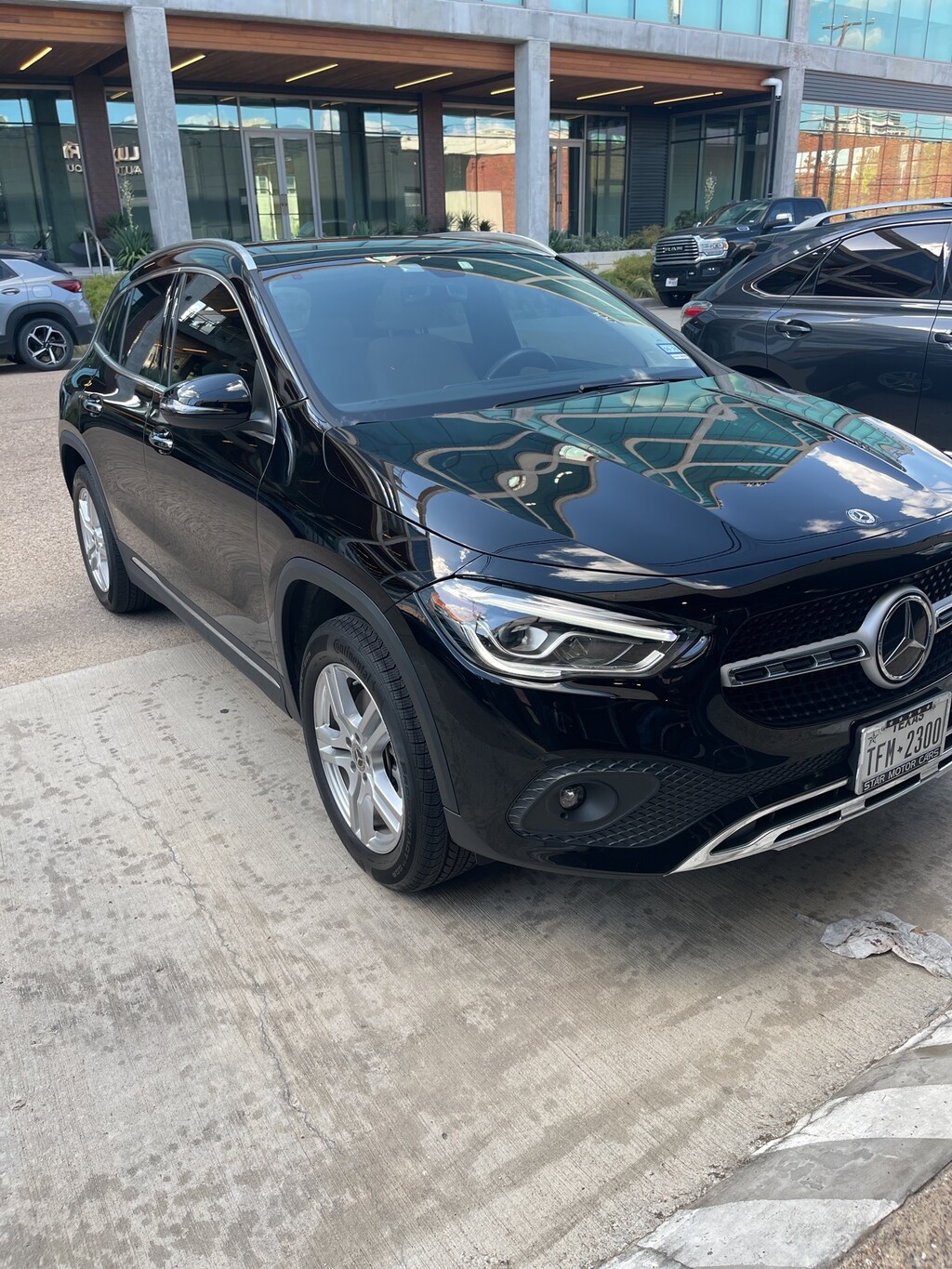 Used 2023 Mercedes-Benz GLA 250 Premium Package/Panorama Sunroof/18" 5-Spoke Wheels SUV