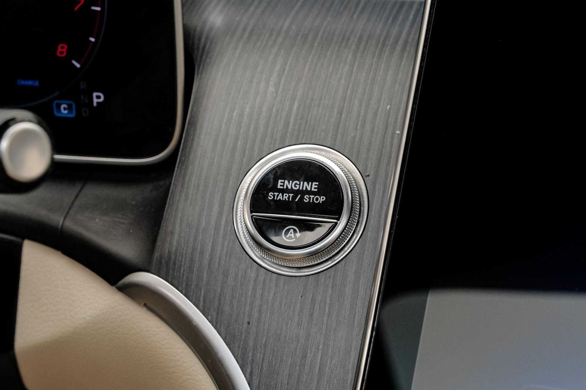 2025 Mercedes-Benz GLC Base - Photo 24