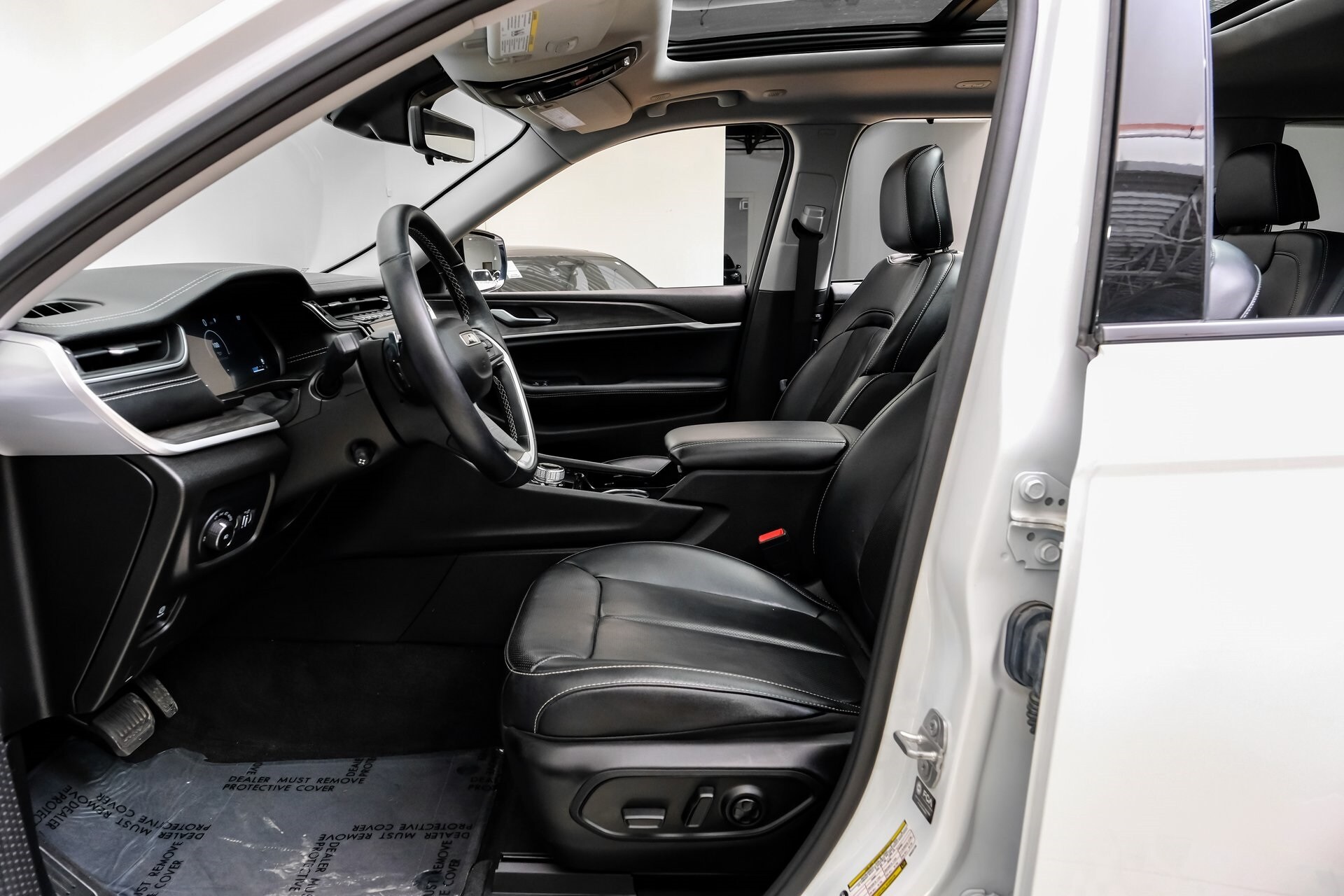 2022 Jeep Grand Cherokee Limited photo 4