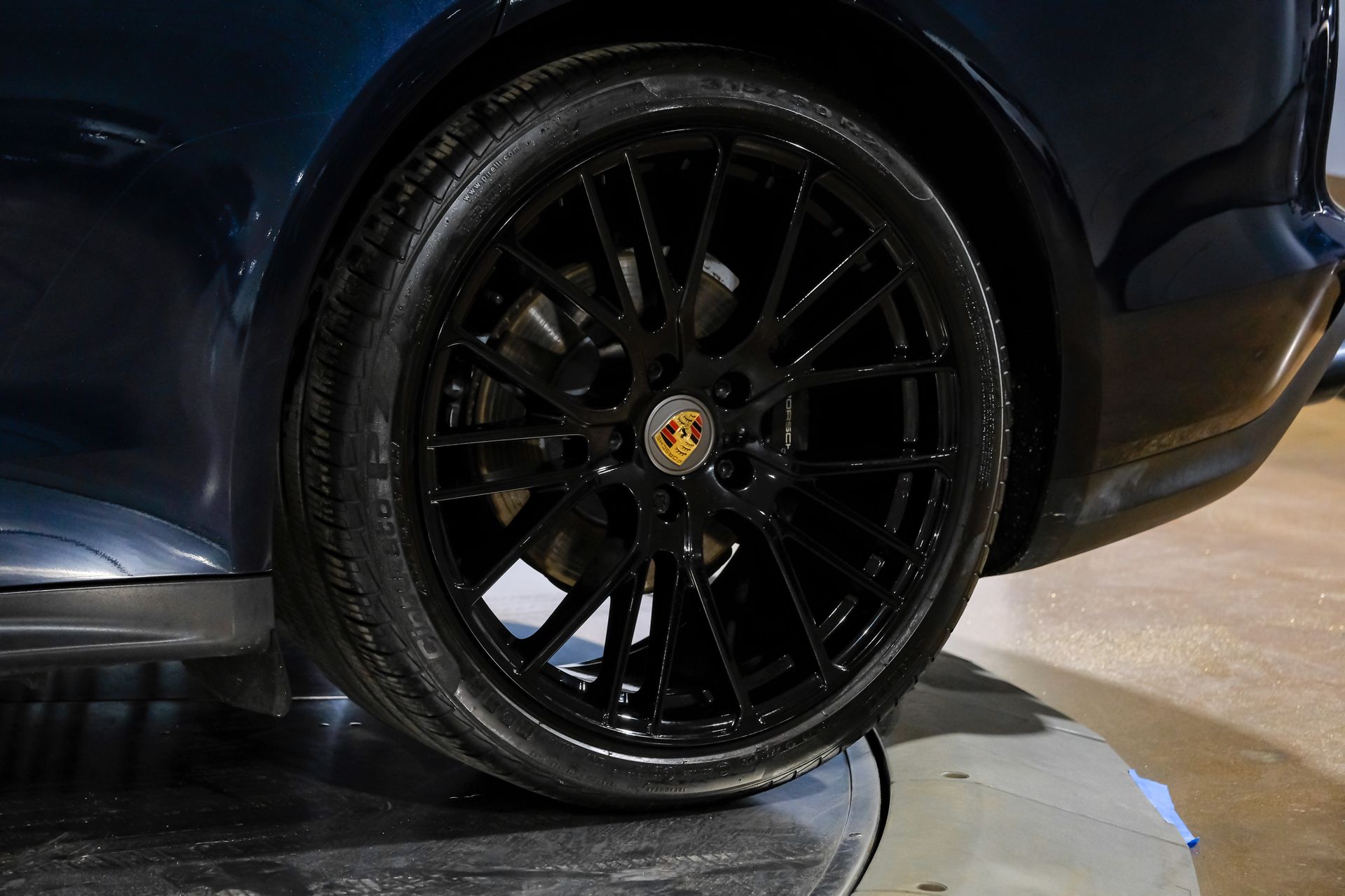 2023 Porsche Panamera Platinum Edition - Photo 62