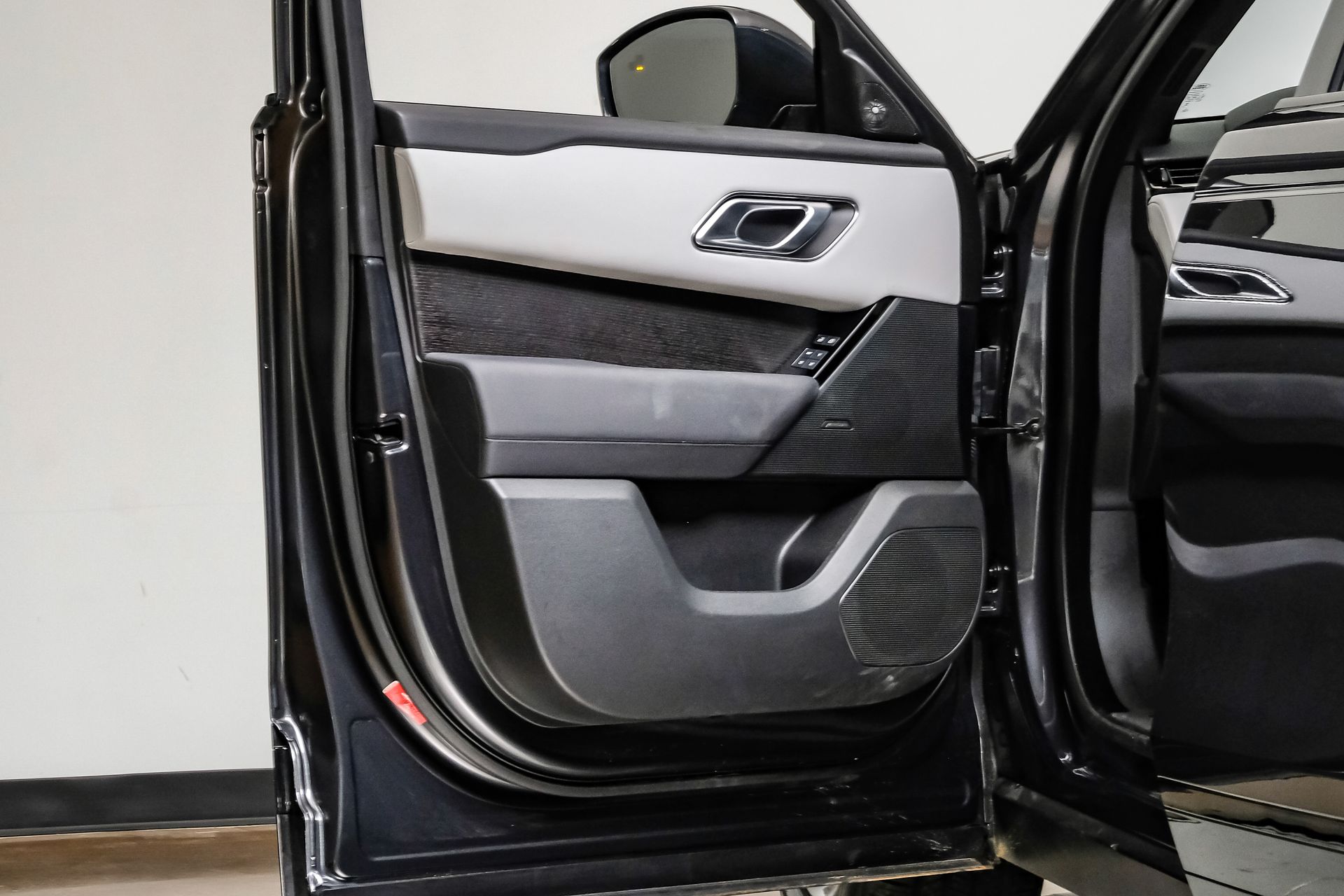 2024 Land Rover Range Rover Velar Dynamic SE - Photo 45