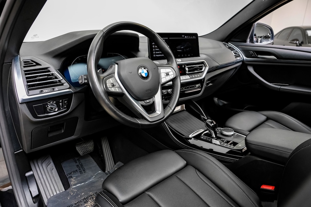 Used 2024 BMW X4 xDrive30i Convenience Package/Parking Assistance Package/19" Y-Spoke Ferric Grey 693 Wh SUV