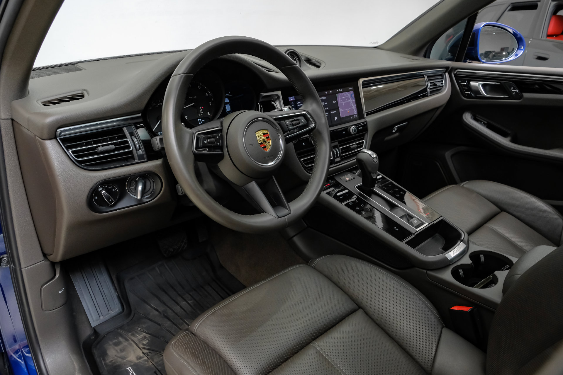 Used 2023 Porsche Macan T Premium Package Plus/BOSE® Surround Sound System/20" Macan S Wheels in Highly Polished SUV