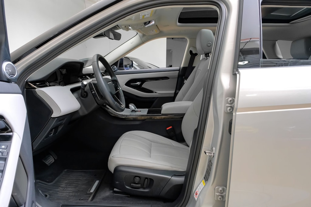 Used 2024 Land Rover Range Rover Evoque Core S Cold Climate Package/Meridian Sound System/Grained Leather Seat Trim/19" Style 5136, Gloss Black SUV