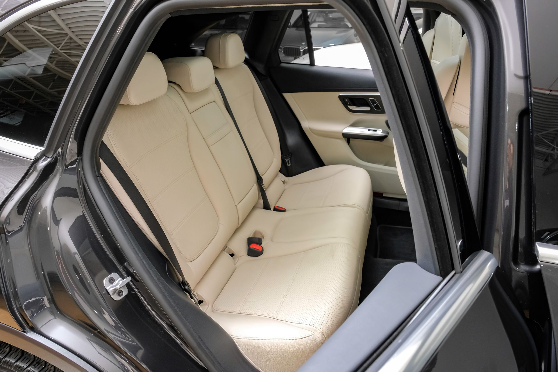 2025 Mercedes-Benz GLC Base - Photo 35