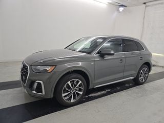 2023 Audi Q5 45 Premium Plus's photo