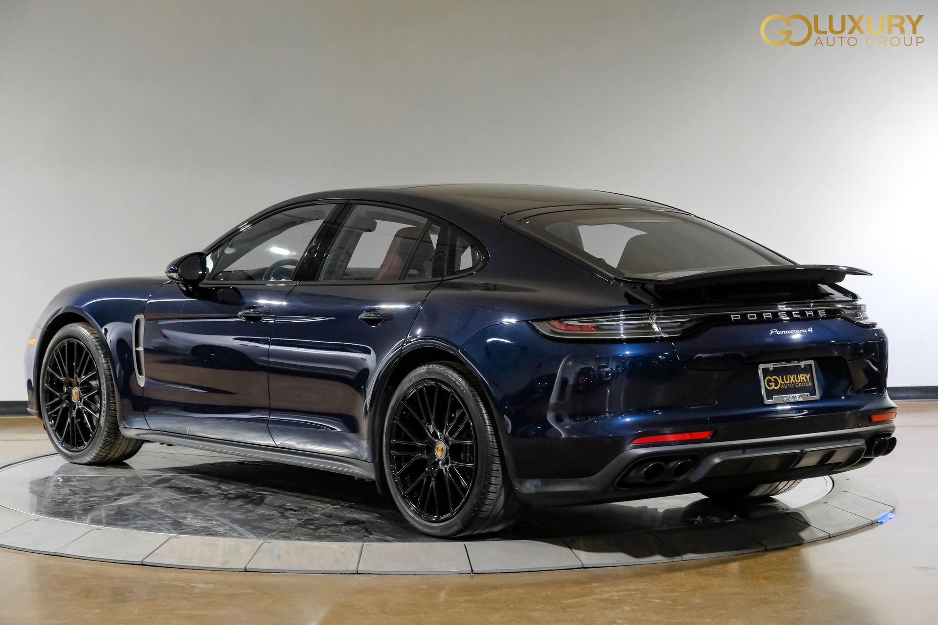2023 Porsche Panamera Platinum Edition - Photo 12