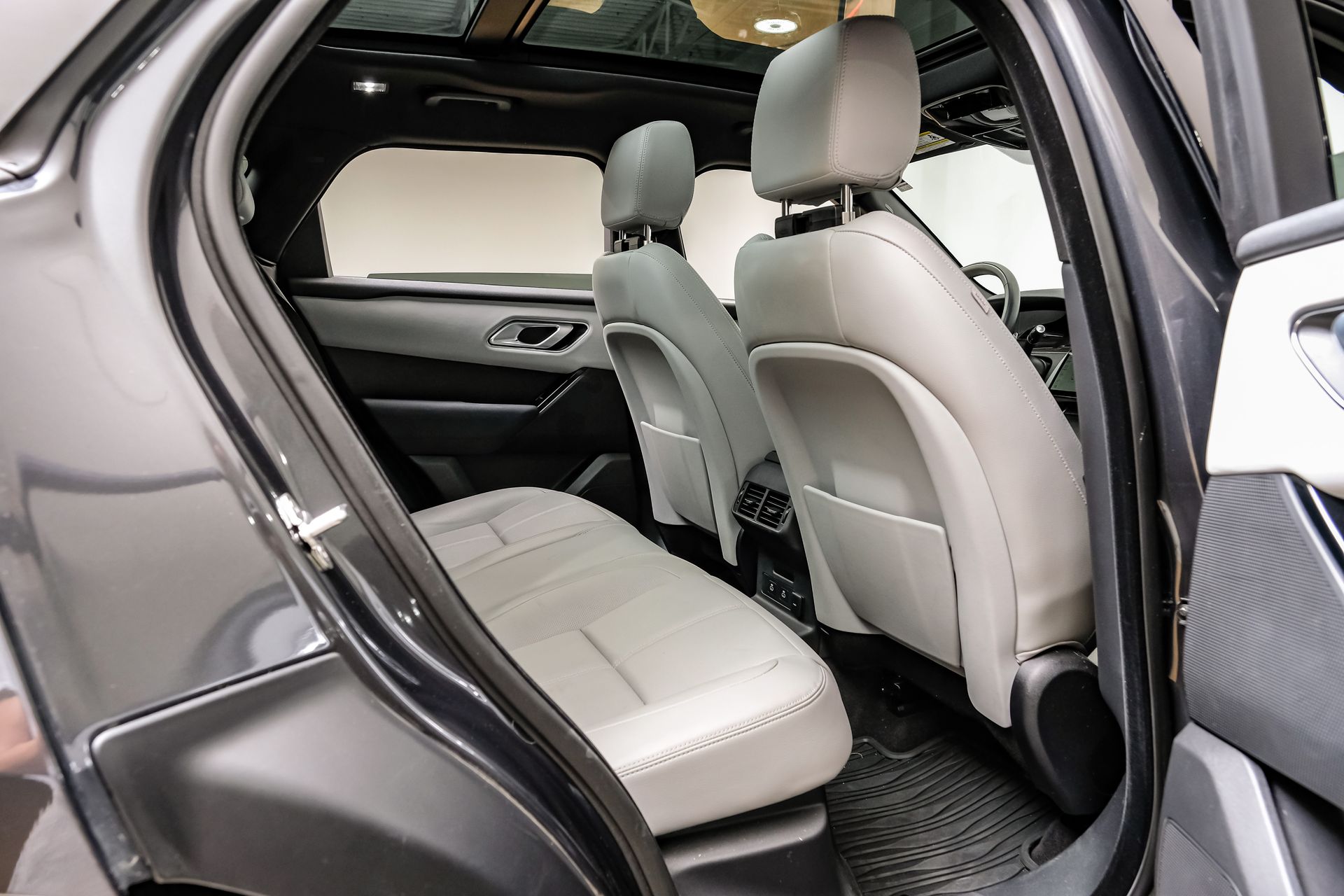 2024 Land Rover Range Rover Velar Dynamic SE - Photo 40