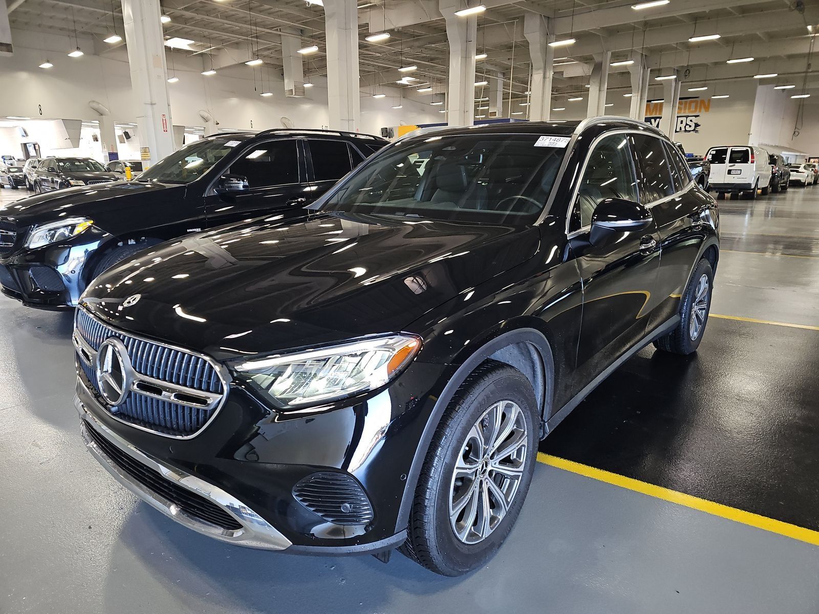 2024 Mercedes-Benz GLC GLC300's photo