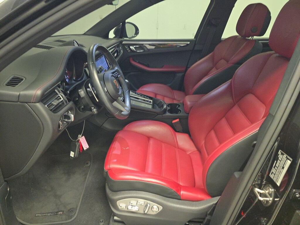 Used 2024 Porsche Macan Premium Package Plus/Leather Package in Black/Bordeaux Red/21" Exclusive Design Sport Wheels in Jet Black Metallic SUV