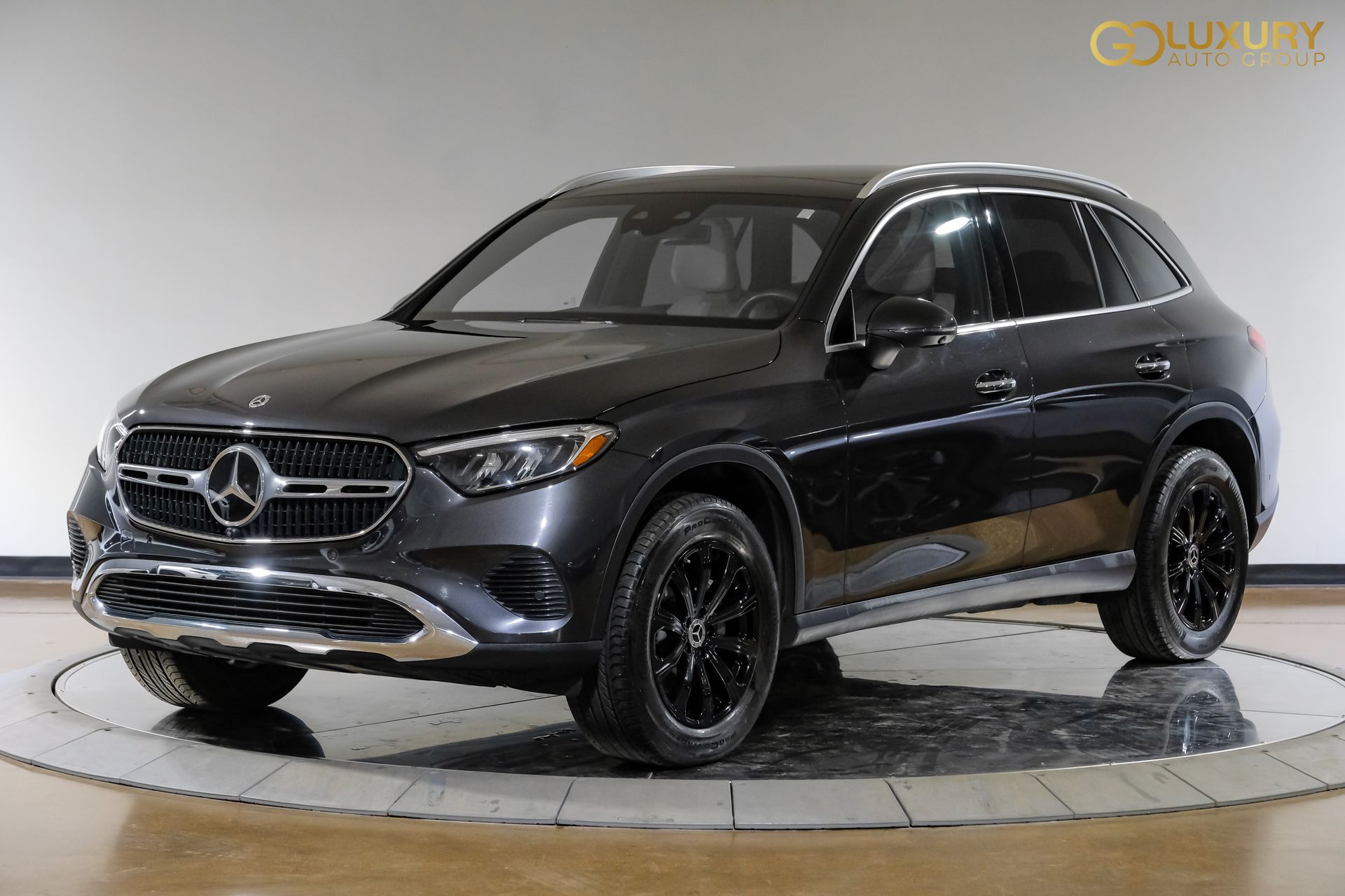 2025 Mercedes-Benz GLC Base - Photo 8