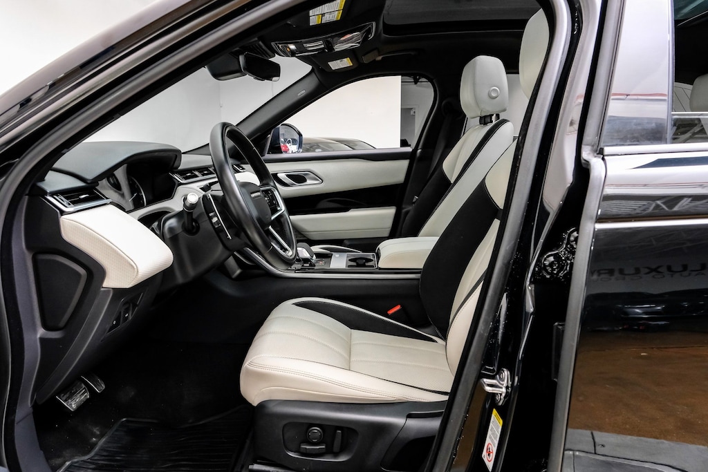Used 2022 Land Rover Range Rover Velar P250 R-Dynamic S/Dynamic Handling Pack/Adaptive Cruise Control with Steering Assist/ 20" 7 Split-Spoke Gloss Black Wheels SUV