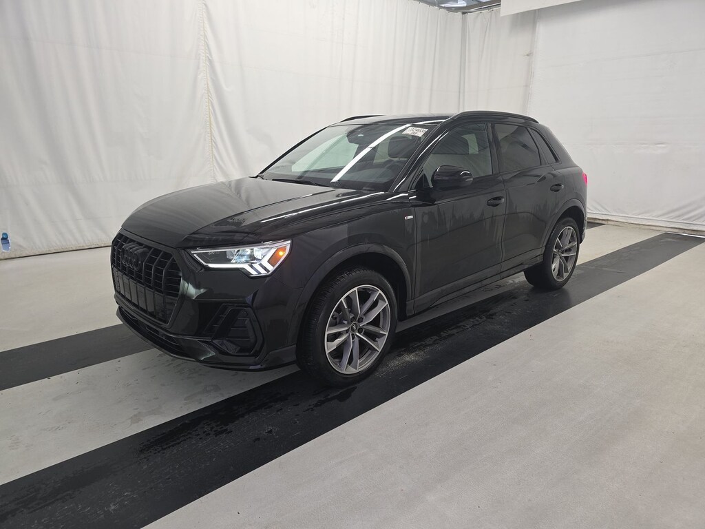 Used 2023 Audi Q3 45 S line Premium/Black Optic Sport Package7Convenience Package/19'' 5-Arm Design Package SUV