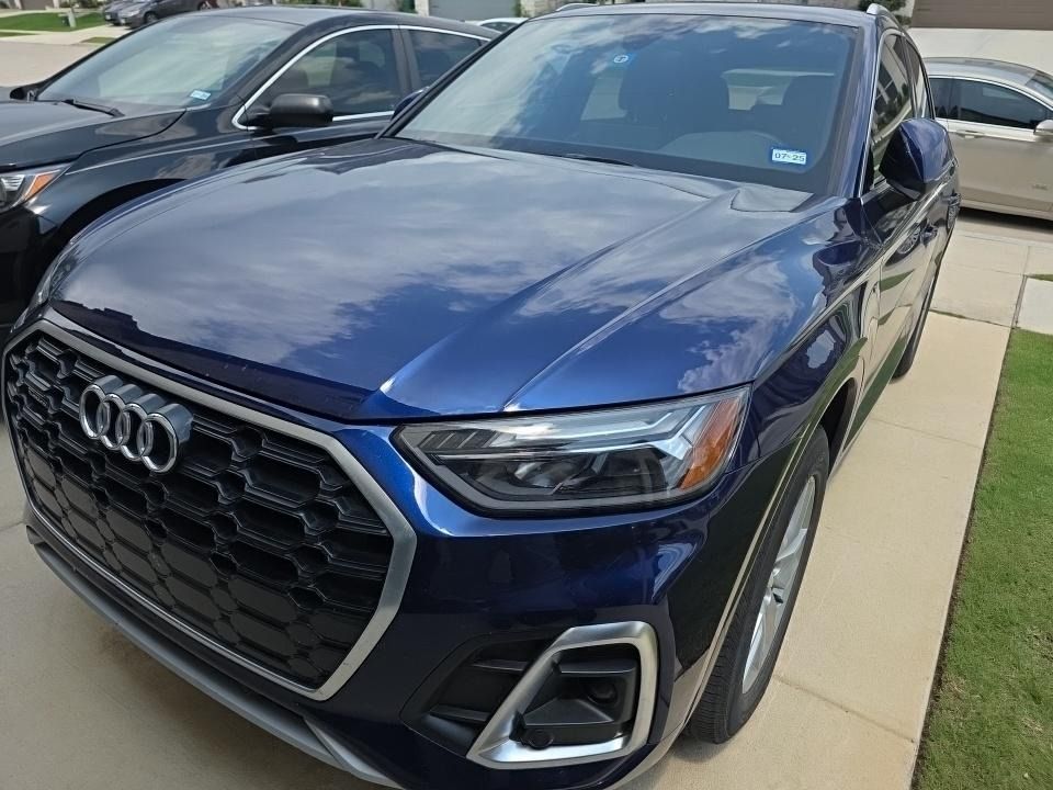 2023 Audi Q5 45 Premium's photo