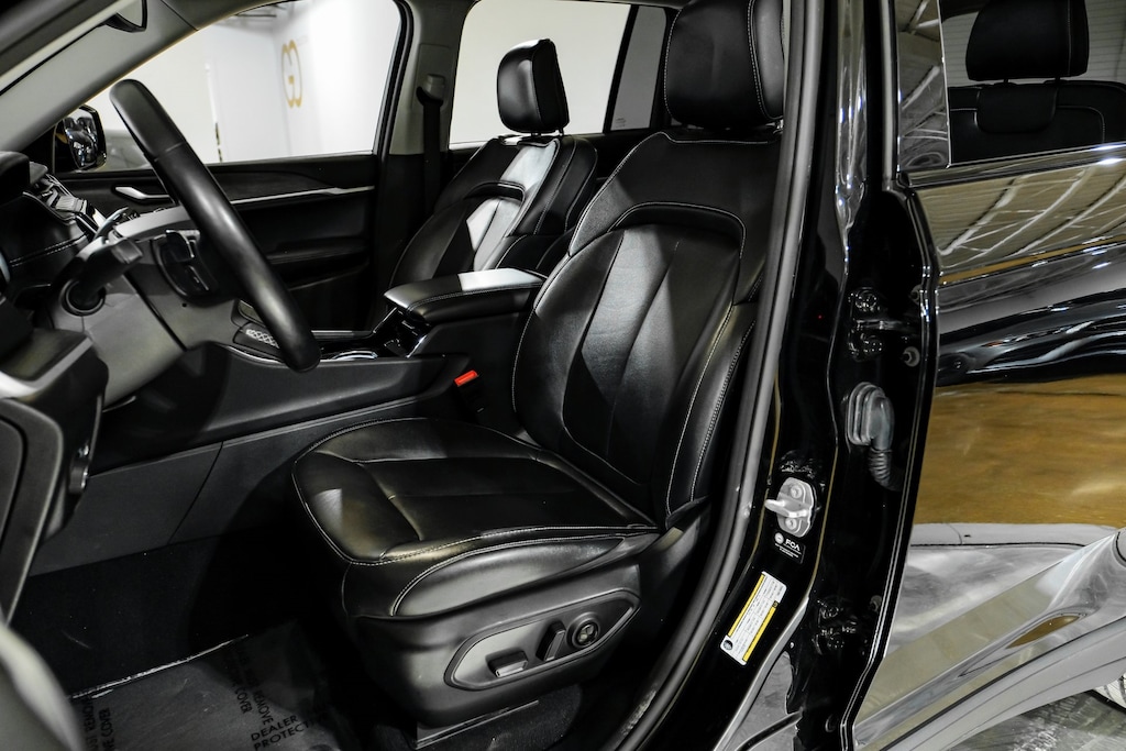Used 2022 Jeep Grand Cherokee Limited 4x4 Package/Dual-Pane Panoramic Sunroof/Uc SUV