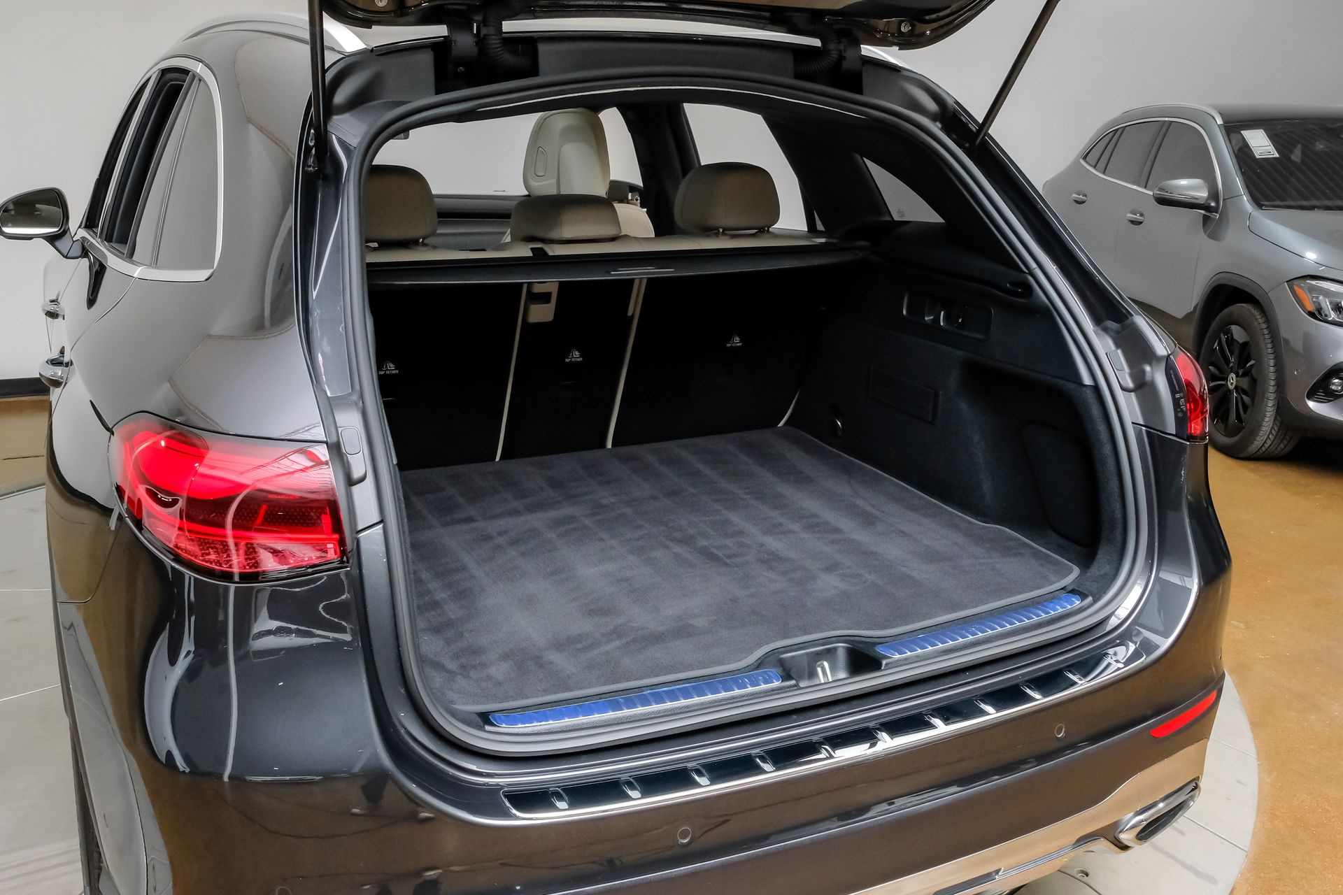 2025 Mercedes-Benz GLC Base - Photo 51