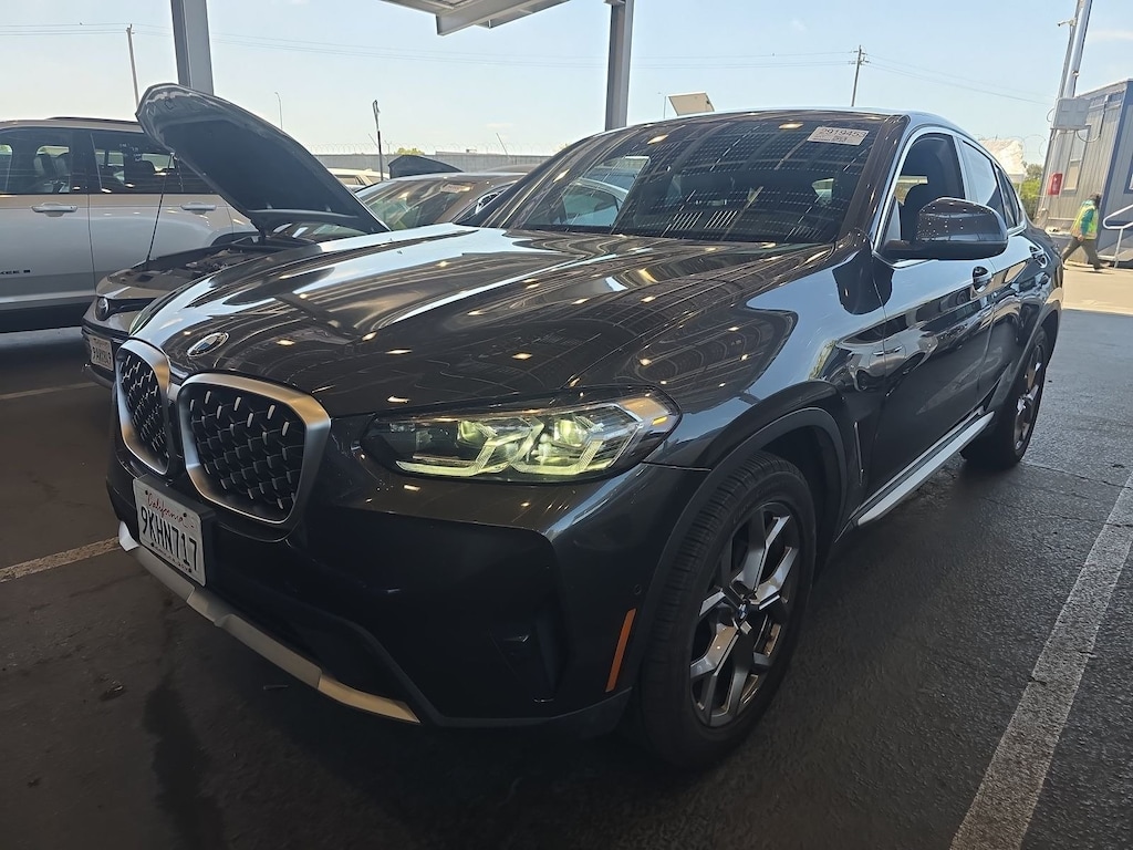 Used 2024 BMW X4 xDrive30i Convenience Package/Parking Assistance Package/19" Y-Spoke Ferric Grey 693 Wh SUV