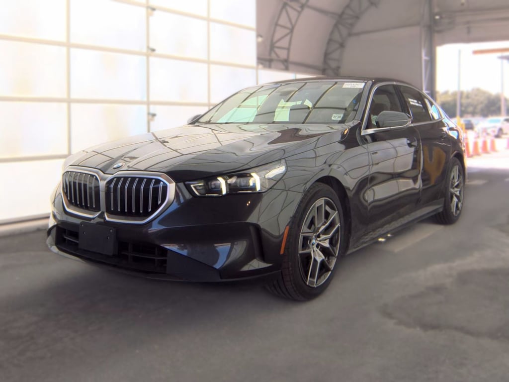 Used 2026 BMW 530i xDrive Premium Package/Espresso Brown Perforated and Quilted Veganza/19" Aero Bicolor Grey 934 Wheels with All Season Tires Sedan