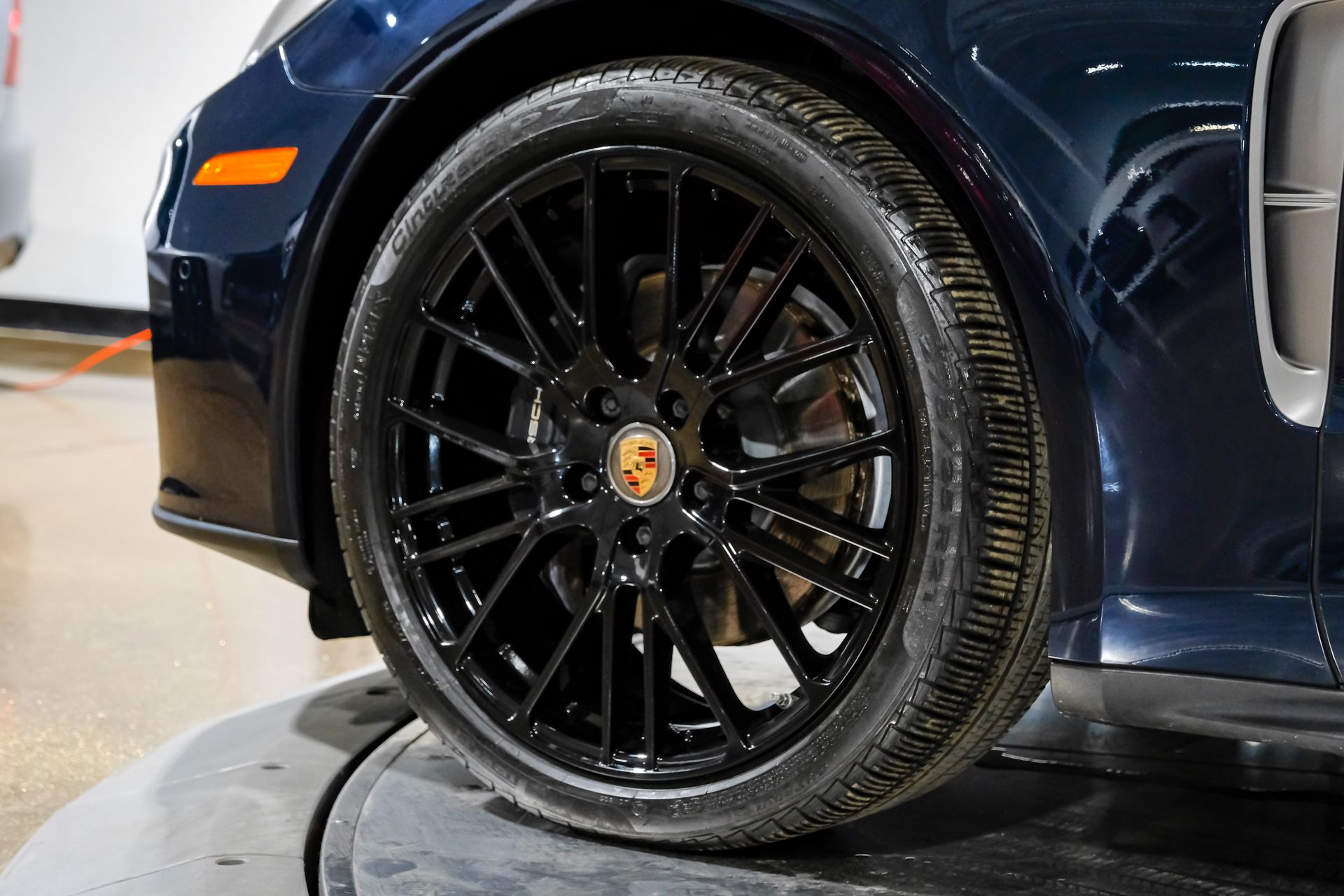 2023 Porsche Panamera Platinum Edition - Photo 61