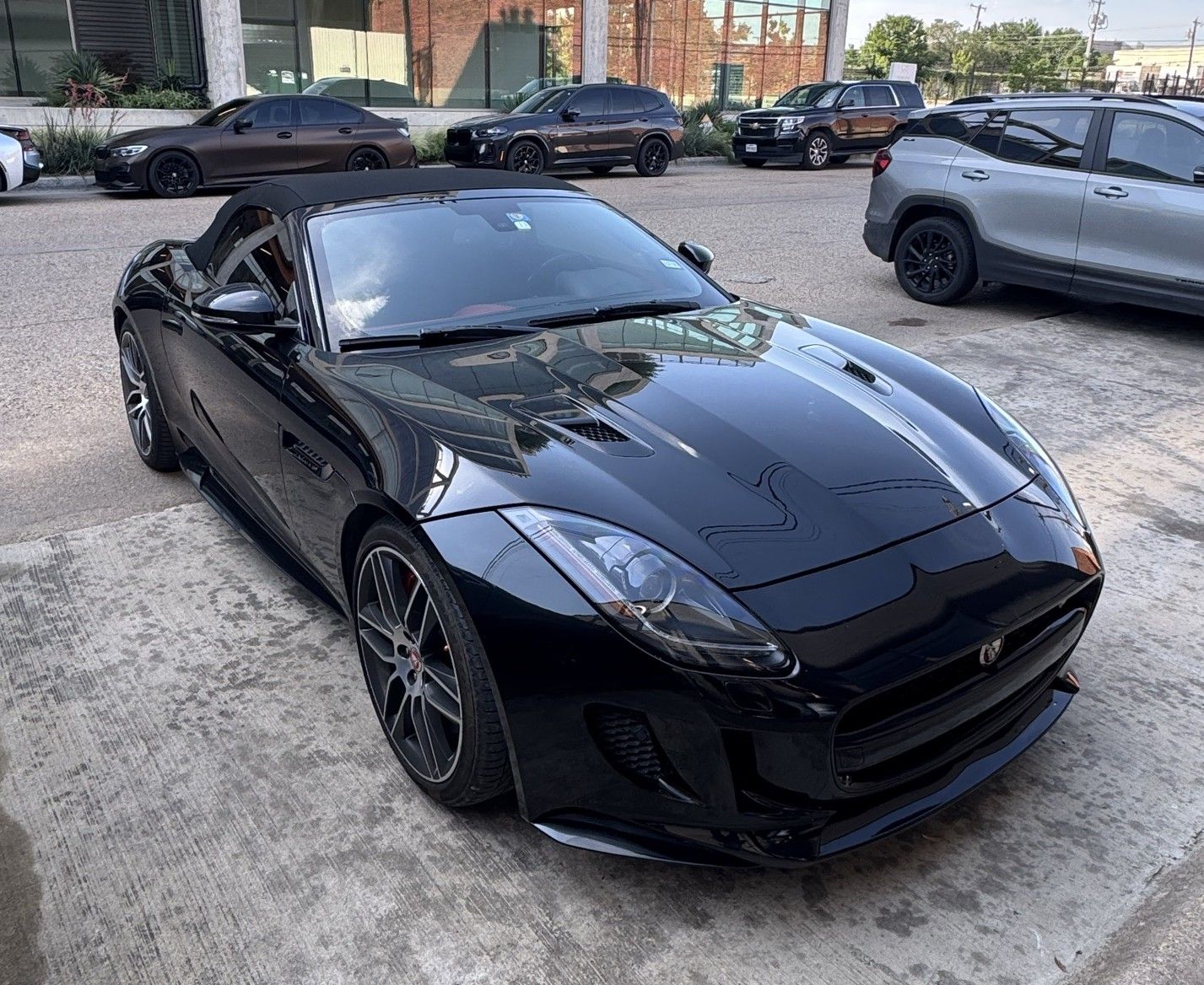 2016 Jaguar F-TYPE R Convertible's photo