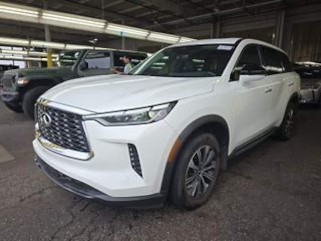 Used 2024 INFINITI QX60 Pure Package/Cargo Package SUV