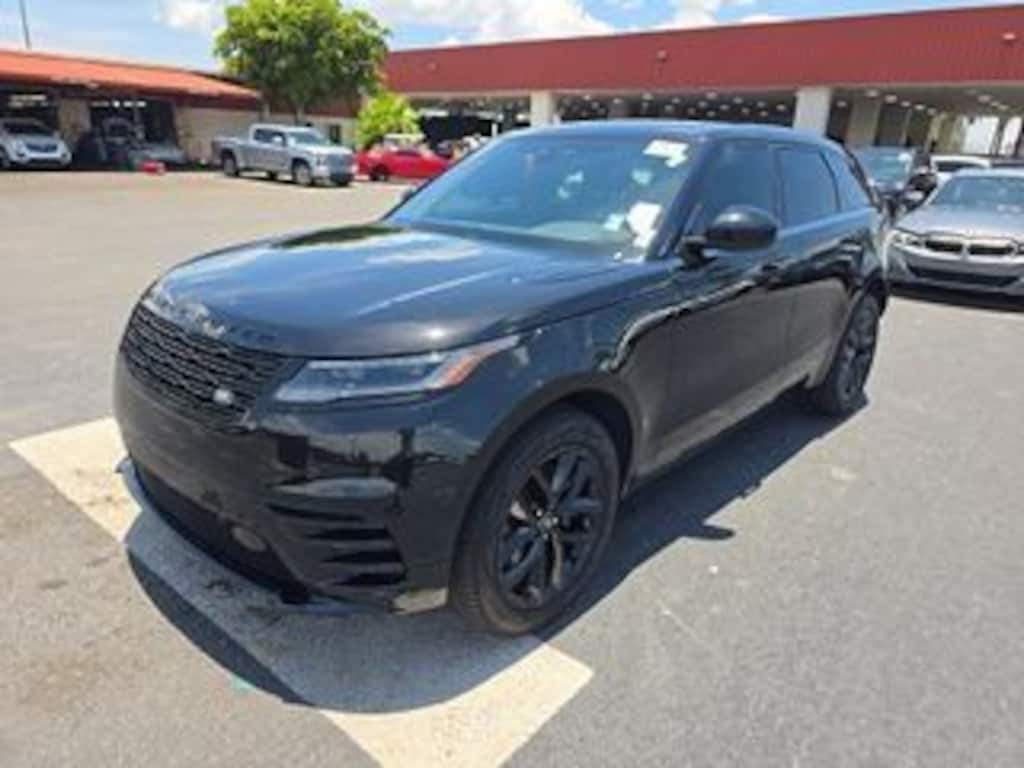Used 2025 Land Rover Range Rover Velar P250 Dynamic SE/Black Exterior Pack/Heated and cooled front seats/Meridian 3D Surround Sound System/20" Style 1089, 10 spoke, Gloss Black SUV