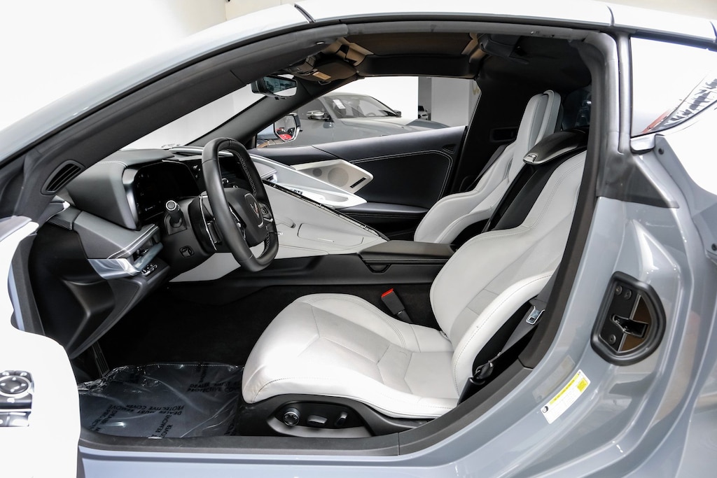 Used 2024 Chevrolet Corvette Stingray w/2LT Package/Front Lift Adjustable Height/Performance Exhaust/20'' Spoke Glass Coupe