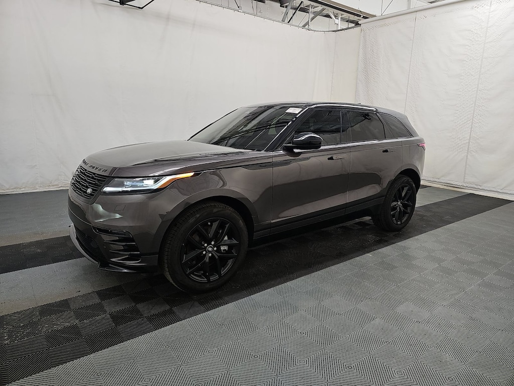 Used 2025 Land Rover Range Rover Velar P250 Dynamic SE/Cloud/Ebony Dynamic Se/Cold Climate Pack/Black Contrast Roof/20" Style 1089, 10 spoke, Gloss Black SUV