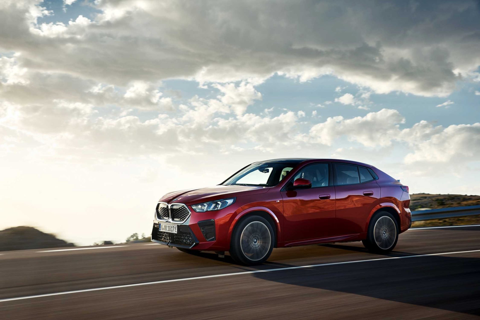 2025 BMW X2 28i