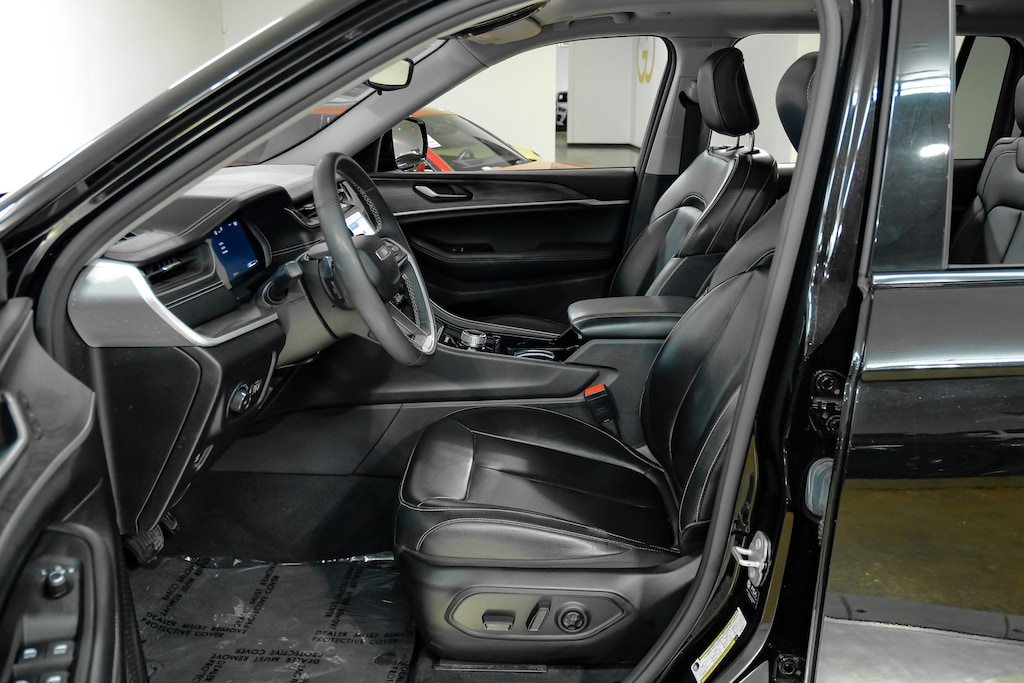 Used 2023 Jeep Grand Cherokee L Limited Package/2nr Row 60/40/Dual Pane Panoramic Sunroof/9 Amplified Speakers W Sunroof SUV