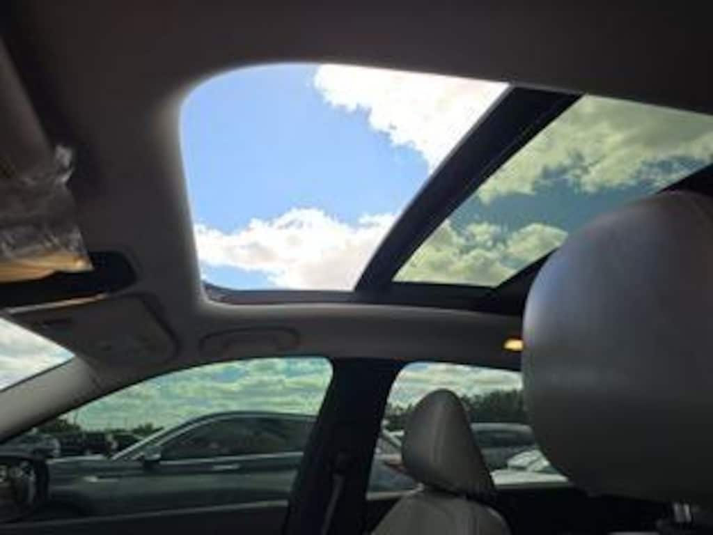 Used 2024 INFINITI QX50 LUXE Package/Infiniti Illuminated Kick Plate Package/Spalsh Guard SUV