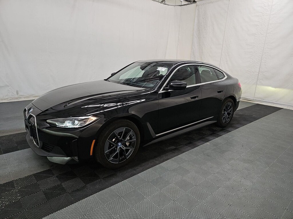 Used 2024 BMW i4 eDrive35 Premium Package/Parking Assistant Plus/Driving Assistance Pro Pkg/18"Aero wheels style 854 Gran Coupe