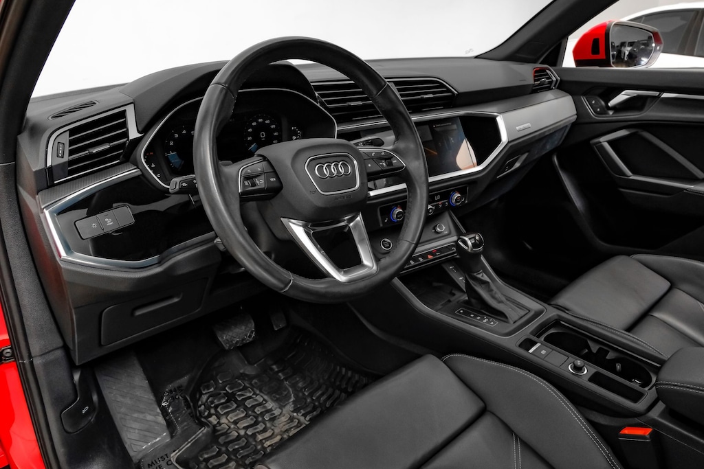 Used 2024 Audi Q3 45 S line Premium Plus Package/Black Optic Package/20'' Black Optic Package SUV