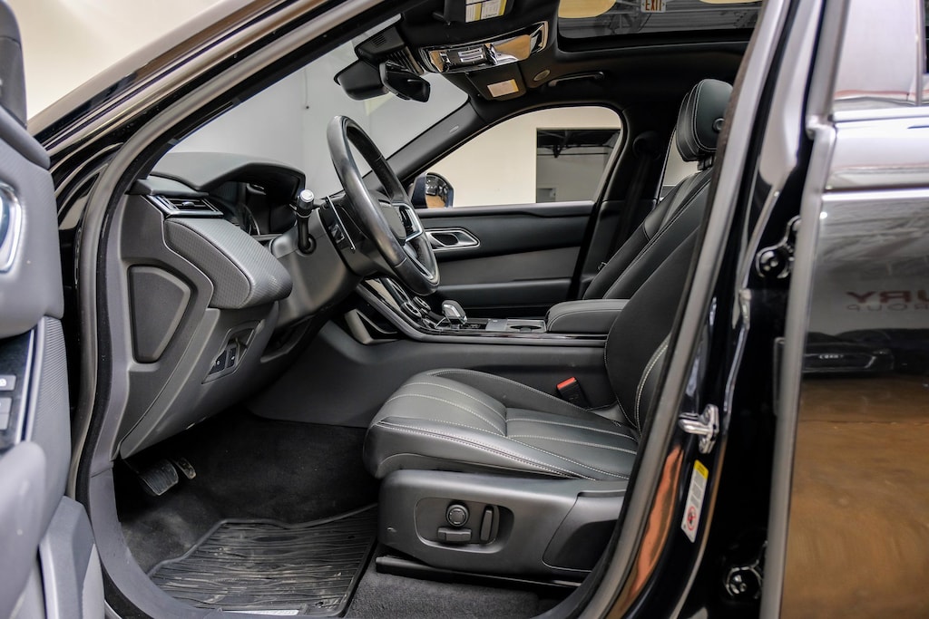 Used 2022 Land Rover Range Rover Velar P250 S Premium Exterior Pack/14 Way Cold & Heat Front Seats/Premium Interior Protection SUV