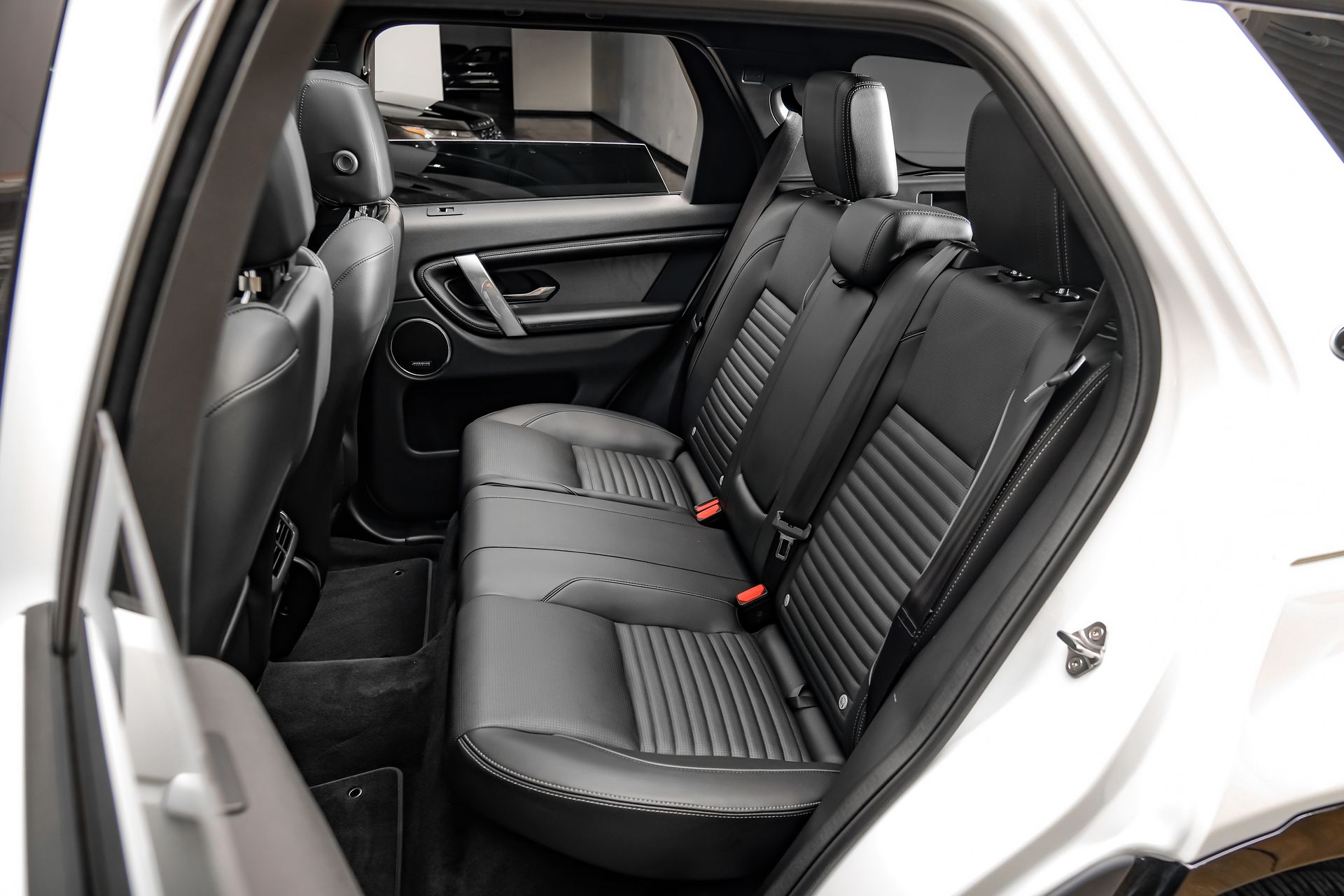 2024 Land Rover Discovery Sport Dynamic SE - Photo 49