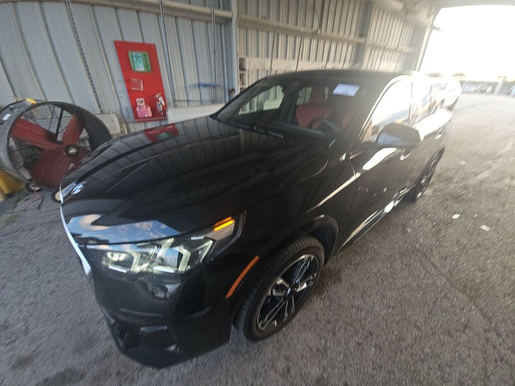 Used 2025 BMW X2 xDrive28i M Sport Package/Red/black Bicolor Perforated V/Convenience content/19" M Dual-Spoke Bicolor 871M SUV