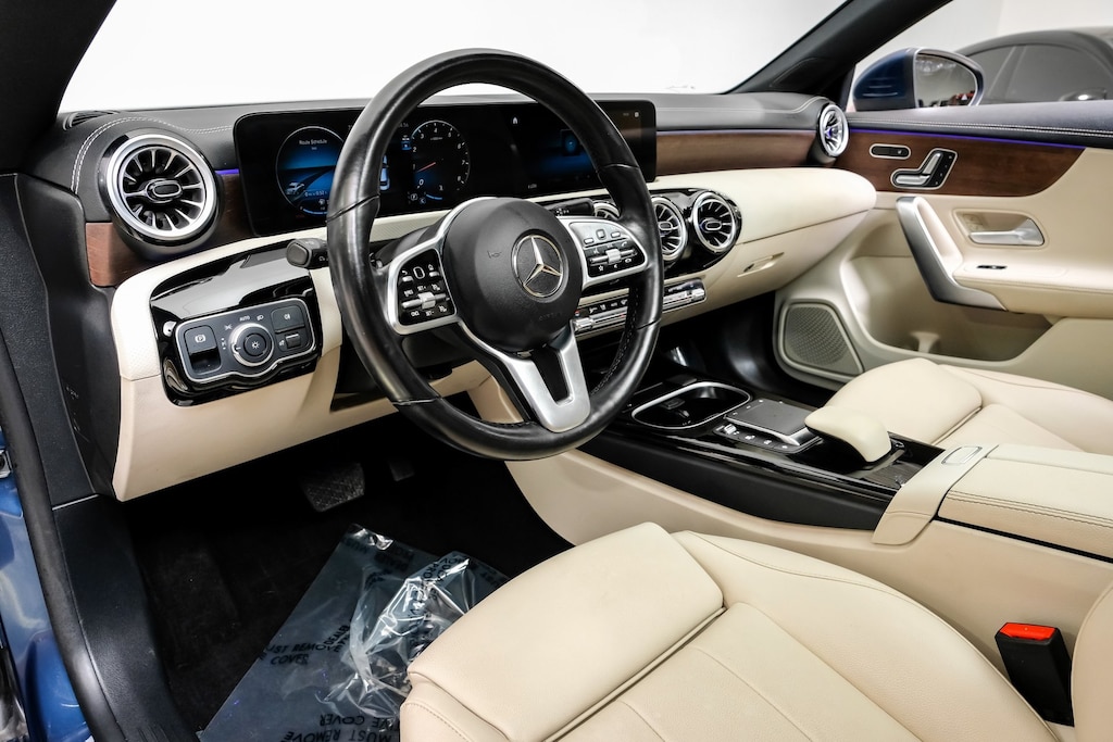 Used 2023 Mercedes-Benz CLA 250 4MATIC Premium Package/Parking Assistance Package/Heated Front Seats Coupe