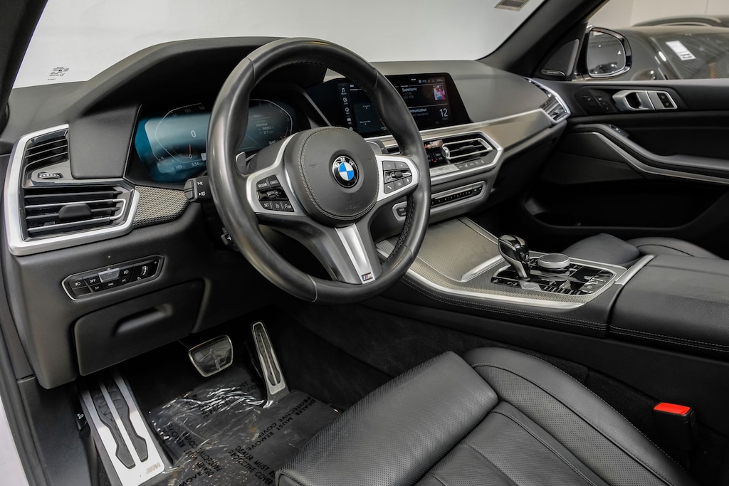 Used 2019 BMW X5 xDrive40i M Sport Package/Luxury Seating Package/ Harman Kardon surround sound SUV