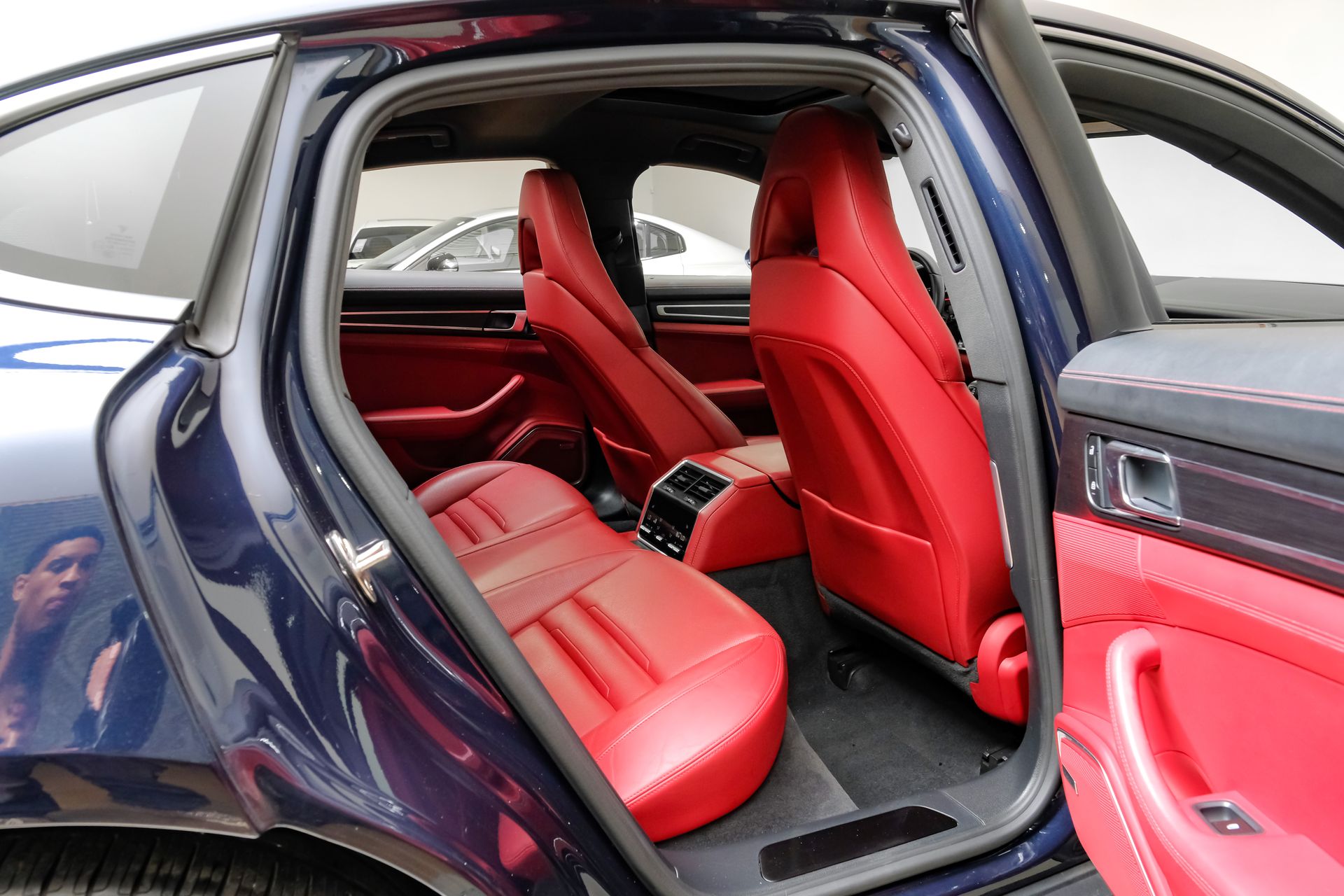 2023 Porsche Panamera Platinum Edition - Photo 39