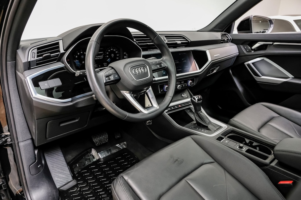 Used 2022 Audi Q3 45 S line Premium/19'' 5 Double Spoke Dynamic S Design Wheels SUV
