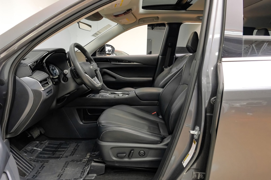 Used 2023 INFINITI QX60 PURE Package/Leather-Appointed Seating Surfaces/Heated Front Bucket Seats/ SUV